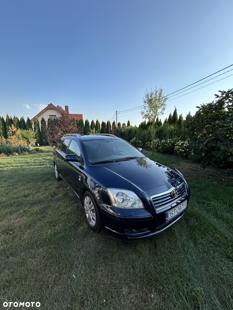 Toyota Avensis, 2005