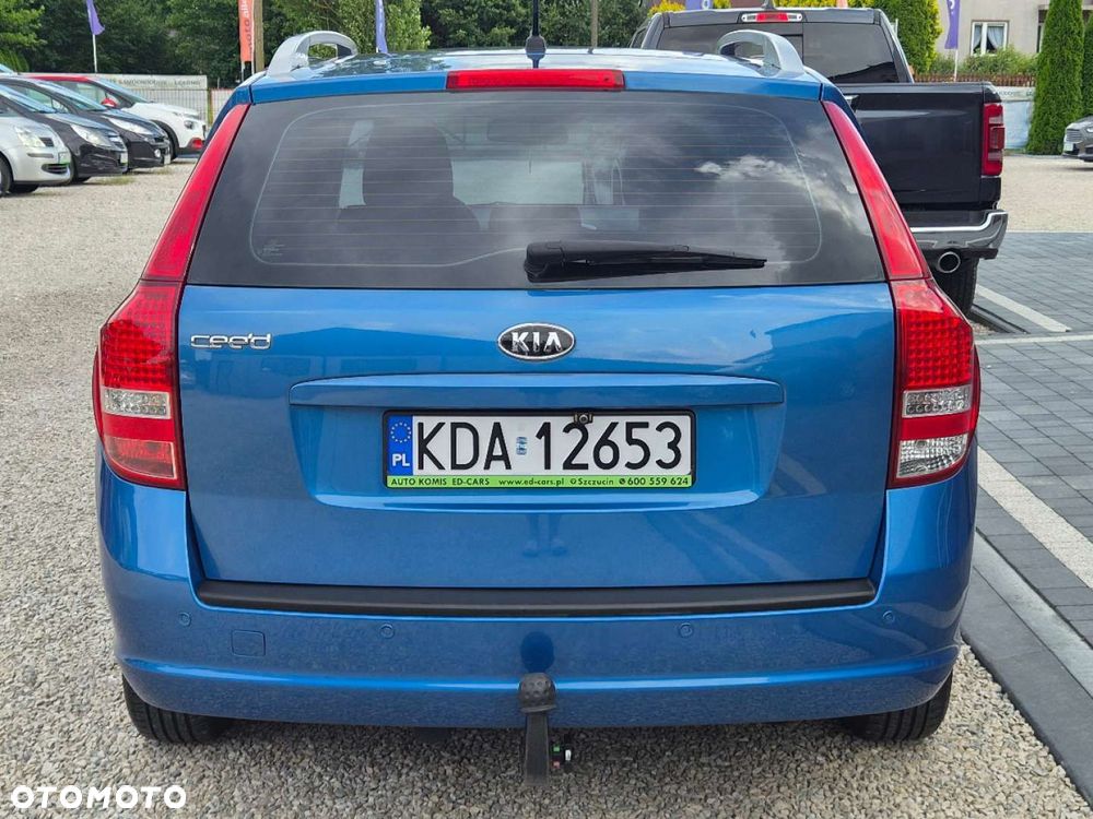 Kia Ceed - 7
