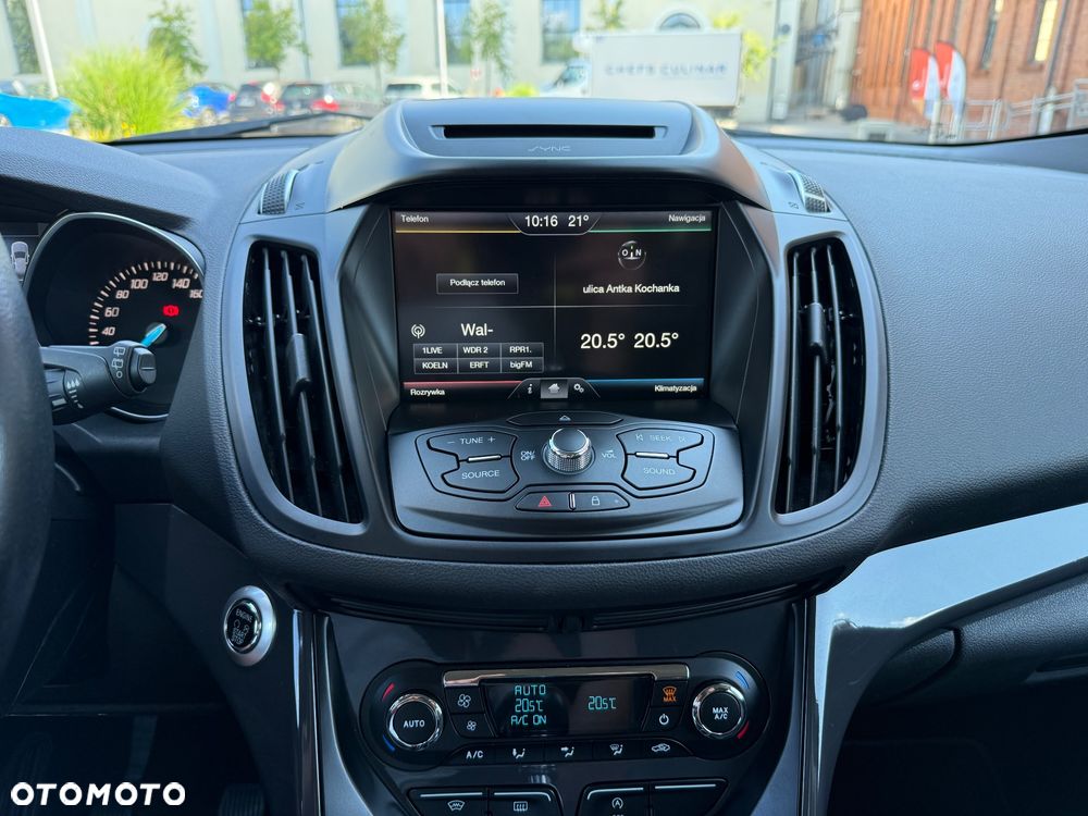 Ford Kuga 1.5 EcoBoost 2x4 Titanium - 17