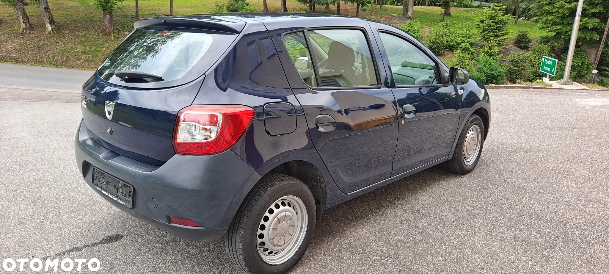 Dacia Sandero 1.2 16V 75 Ambiance - 2
