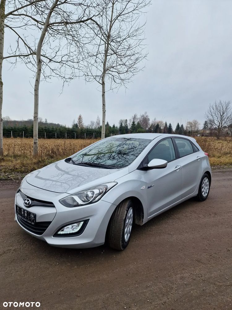 Hyundai i30 blue 1.6 CRDi Classic - 2