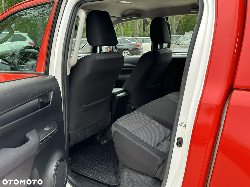 Toyota Hilux 2.4 D-4D Double Cab DLX 4x4 - 16