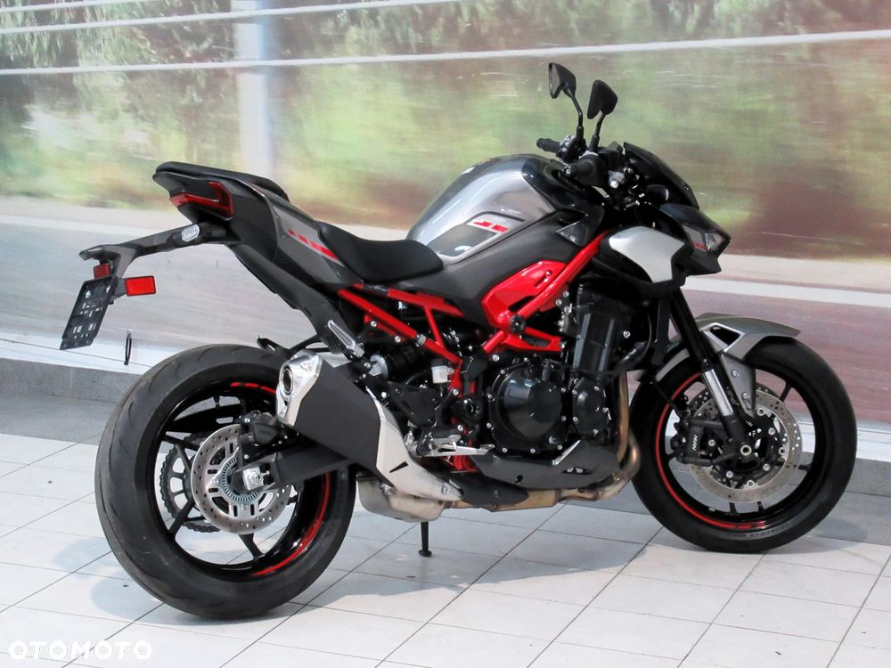 Kawasaki Z 900 - 6