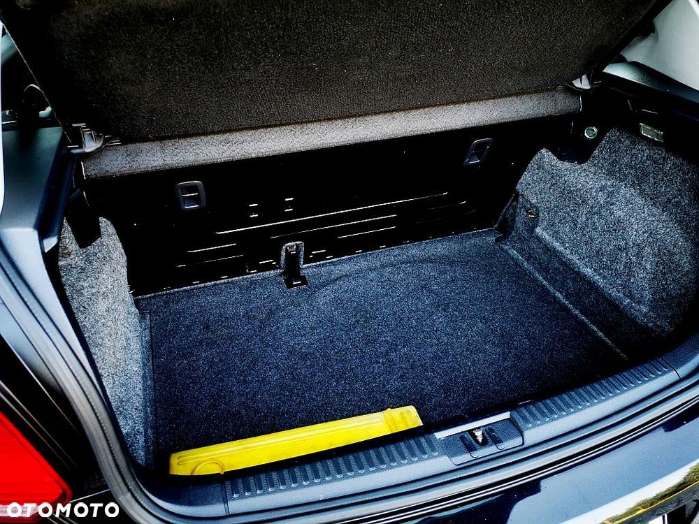 Volkswagen Polo 1.4 16V Comfortline - 15