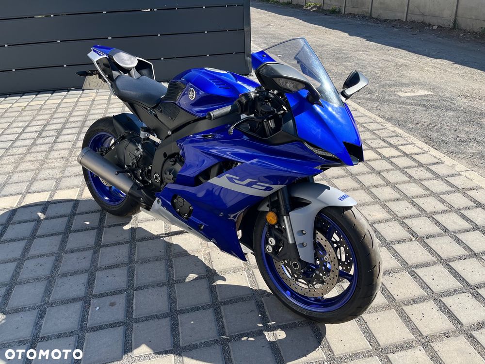 Yamaha R6 - 2