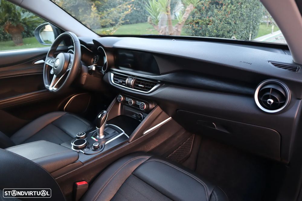 Alfa Romeo Stelvio 2.2 D AT8 - 20