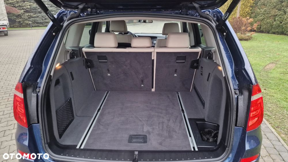 BMW X3 28i xDrive - 24