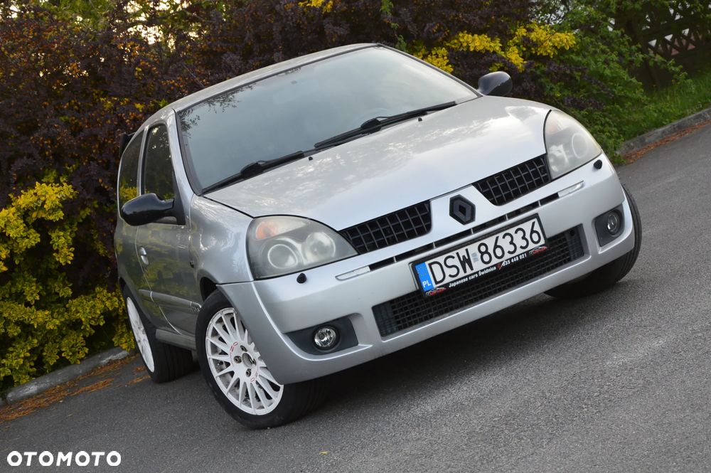 Renault Clio - 1