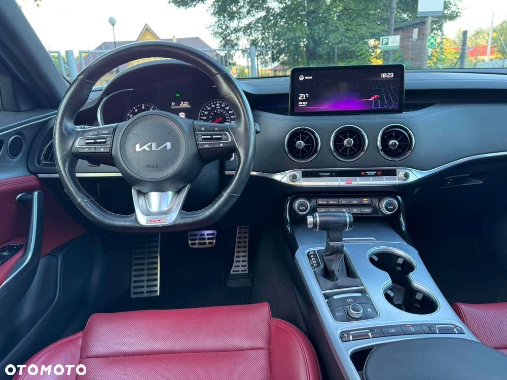 Kia Stinger - 20