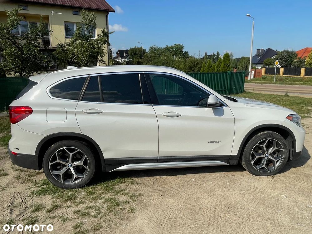 BMW X1 xDrive28i xLine - 8
