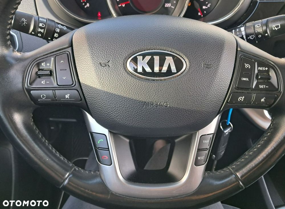 Kia Rio - 19