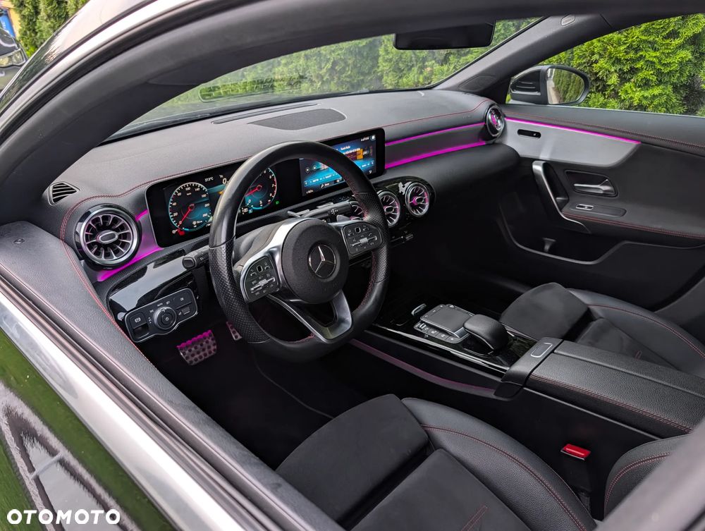 Mercedes-Benz CLA 200 AMG Line 7G-DCT - 19