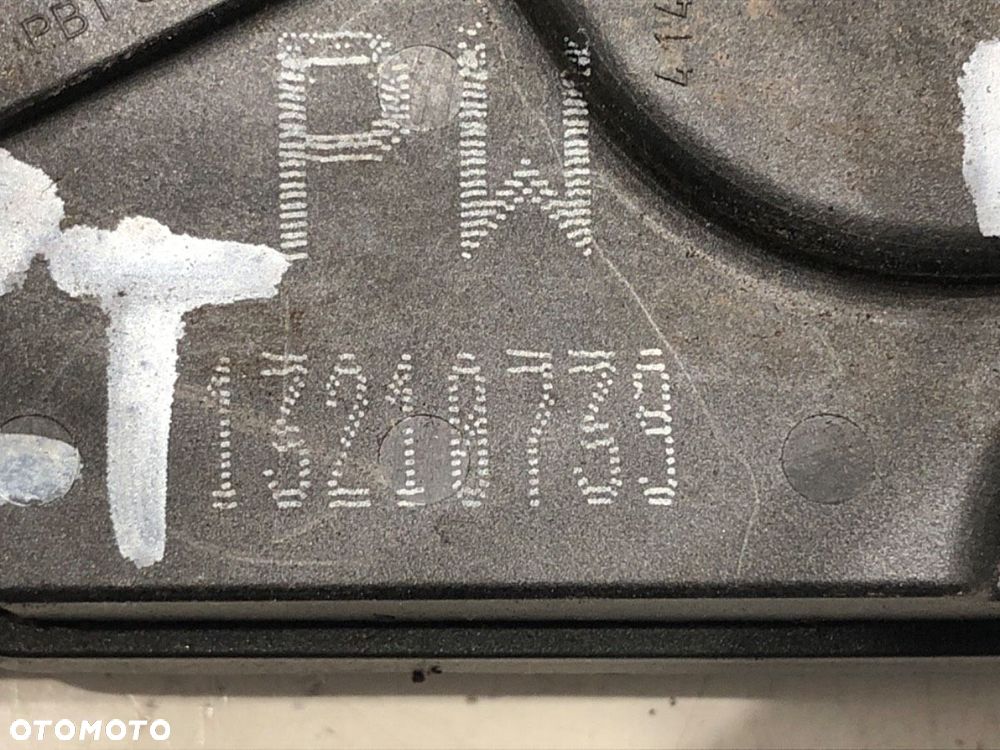 ZAMEK DRZWI PRAWY TYŁ - 49.00 PLN - OPEL ZAFIRA B Nadwozie pełne/minivan (A05) 2005 - 2015 1.9 - 4