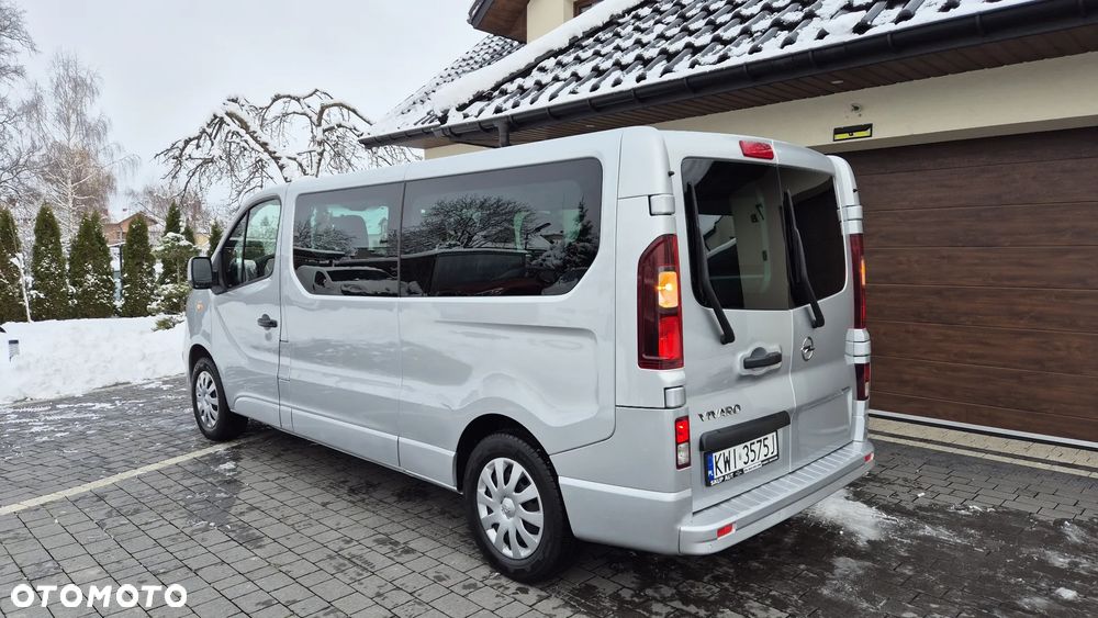 Opel Vivaro L2H1 2,9t Elegance Business - 38