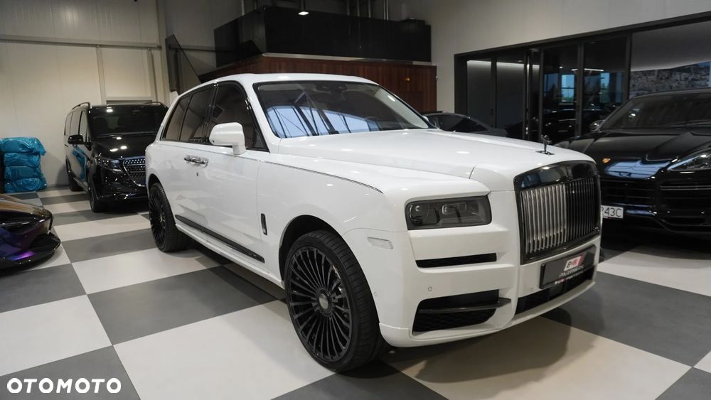 Rolls-Royce Cullinan Black Badge - 14