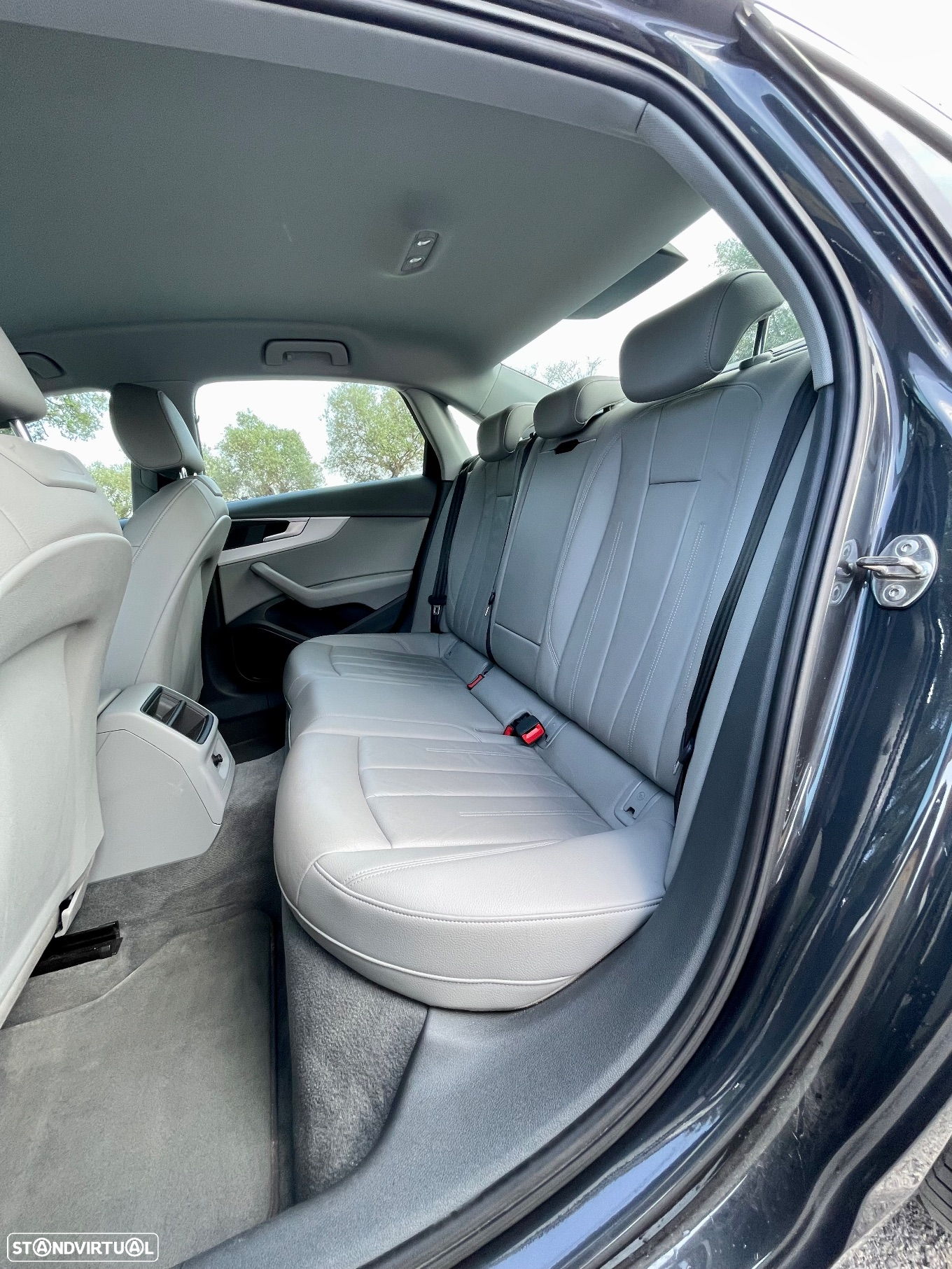 Audi A4 30 TDI S tronic design - 20