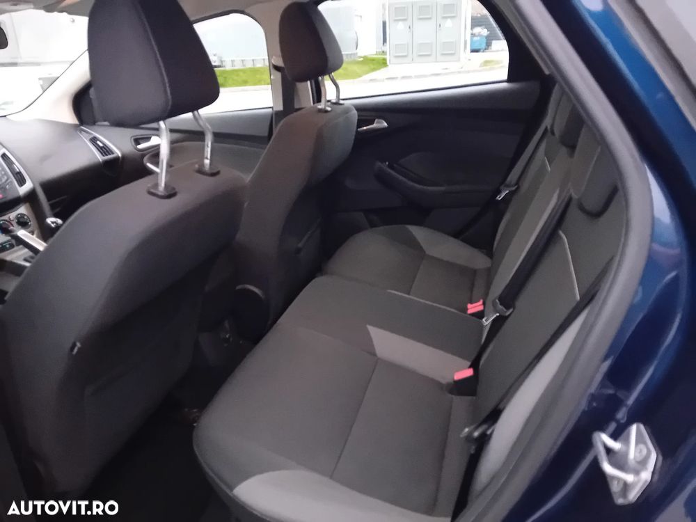 Ford Focus Turnier 1.6 TDCi DPF Start-Stopp-System Business - 7