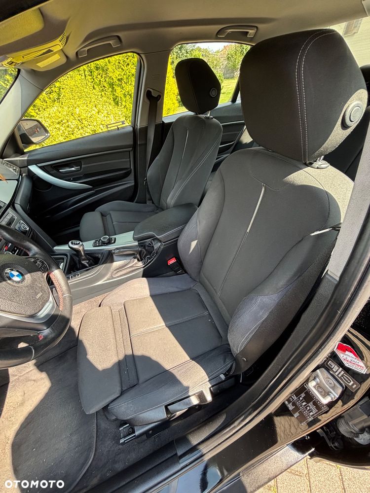 BMW Seria 3 320d - 10