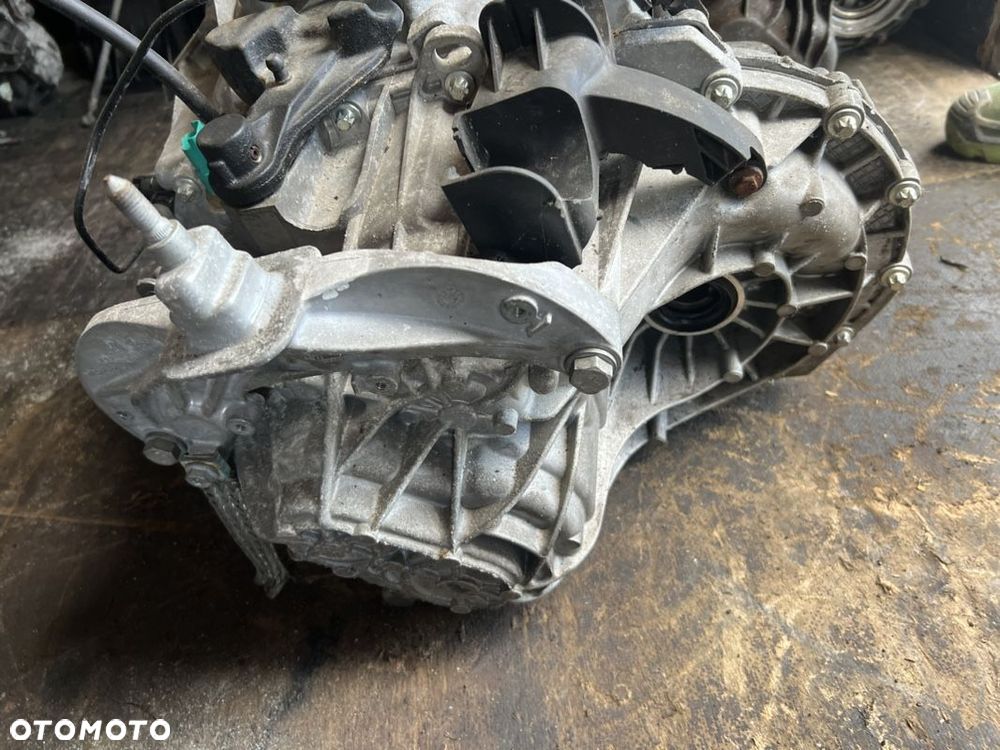 SKRZYNIA BIEGÓW trafic 1.6 biturbo - 2