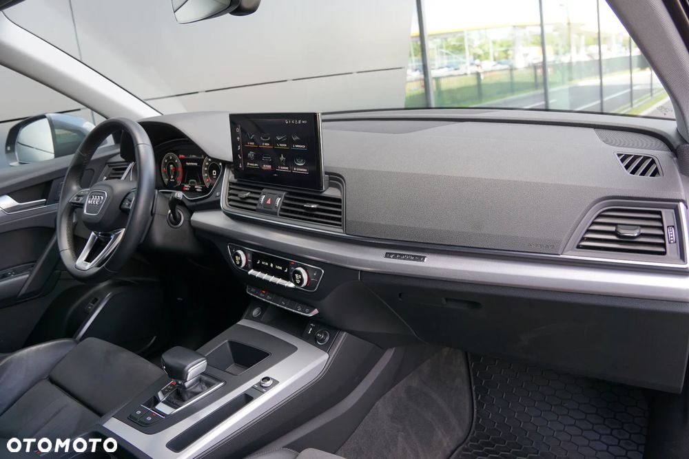 Audi Q5 40 TDI quattro S tronic S line - 35