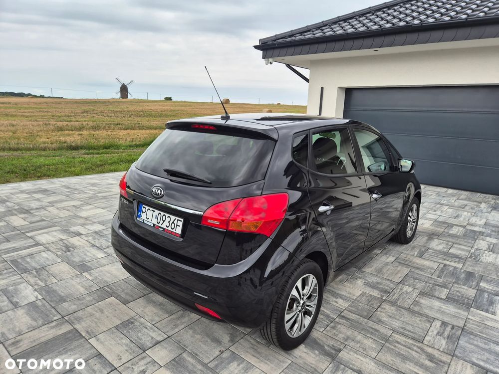Kia Venga 1.4 CVVT Business Line - 23