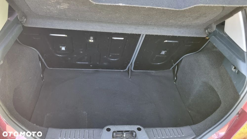 Ford Fiesta 1.25 Titanium - 24