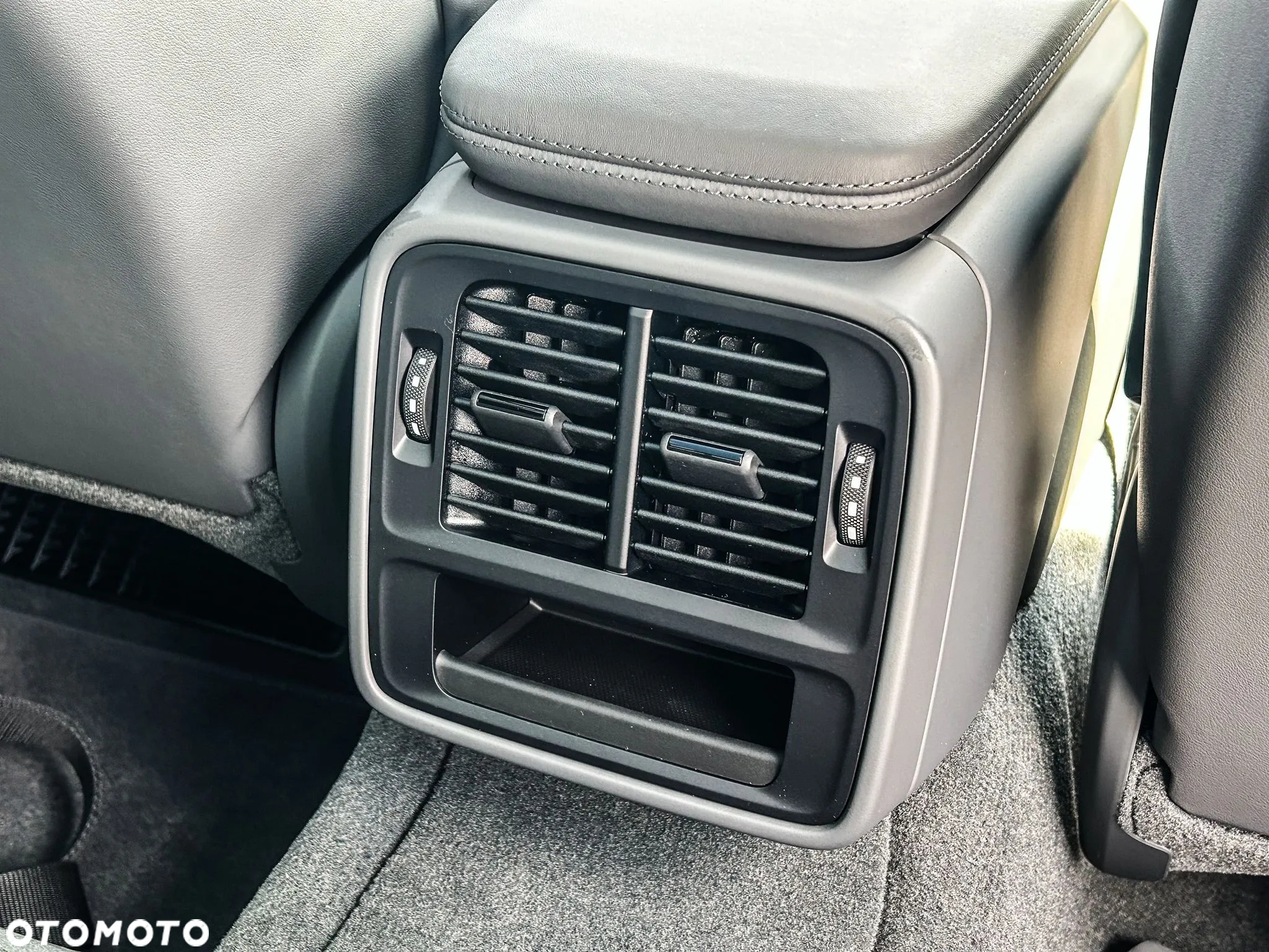 Porsche Taycan 89kWh 4 - 23