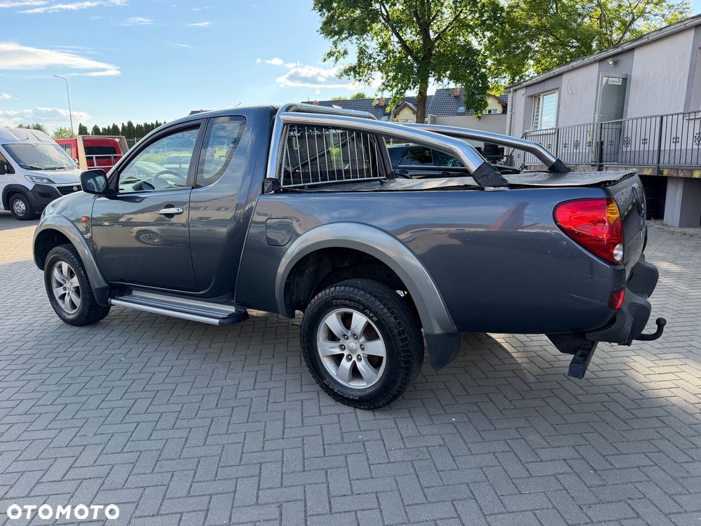 Mitsubishi L200 Pick Up 4x4 Intense Club Cab - 9