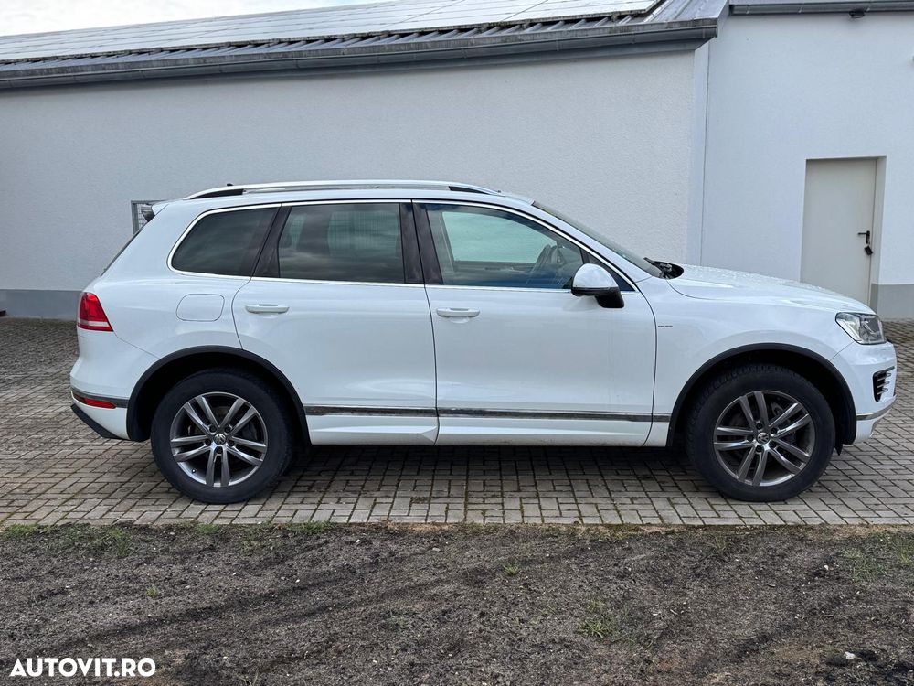 Volkswagen Touareg 3.0 V6 TDI SCR Blue Motion DPF Automatik Terrain Tech - 11