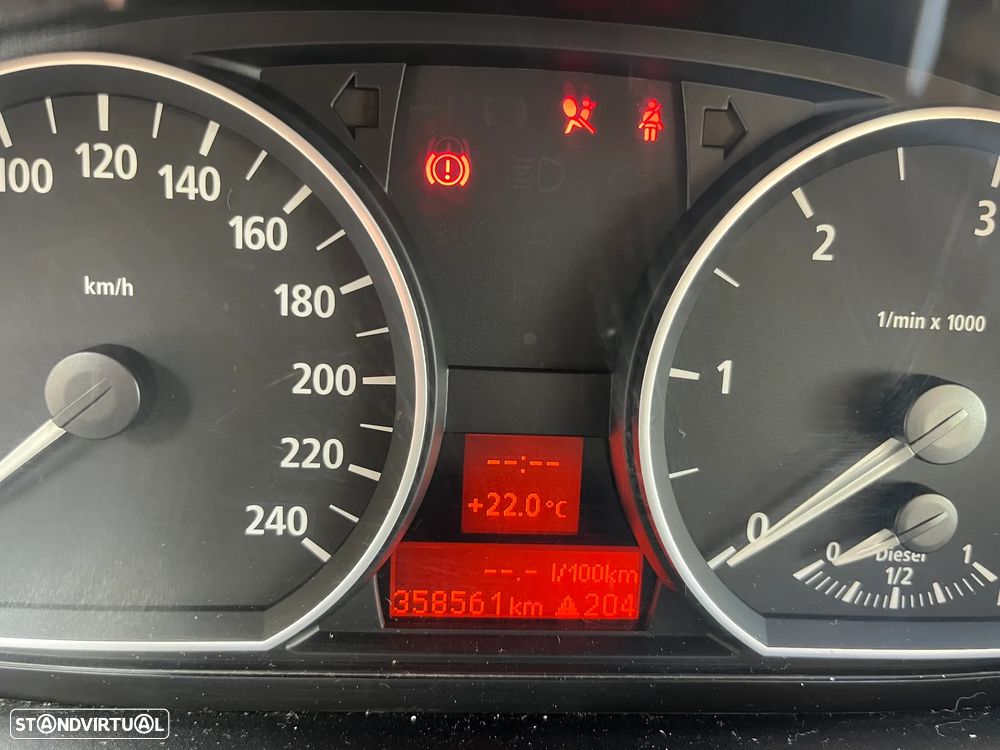 BMW 118 d - 12