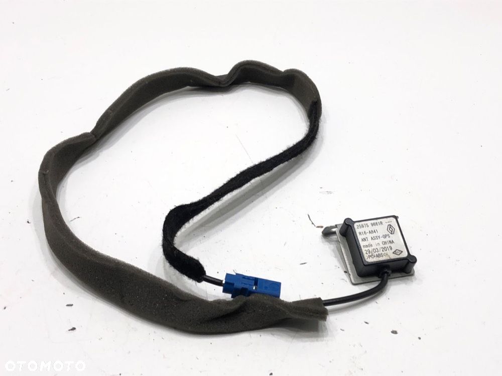 ANTENA GPS  RENAULT MEGANE IV liftback (B9A/M/N_) 2015 - 2022 1.5 Blue dCi 115 (B9A6) 85 kW [116 KM] - 1