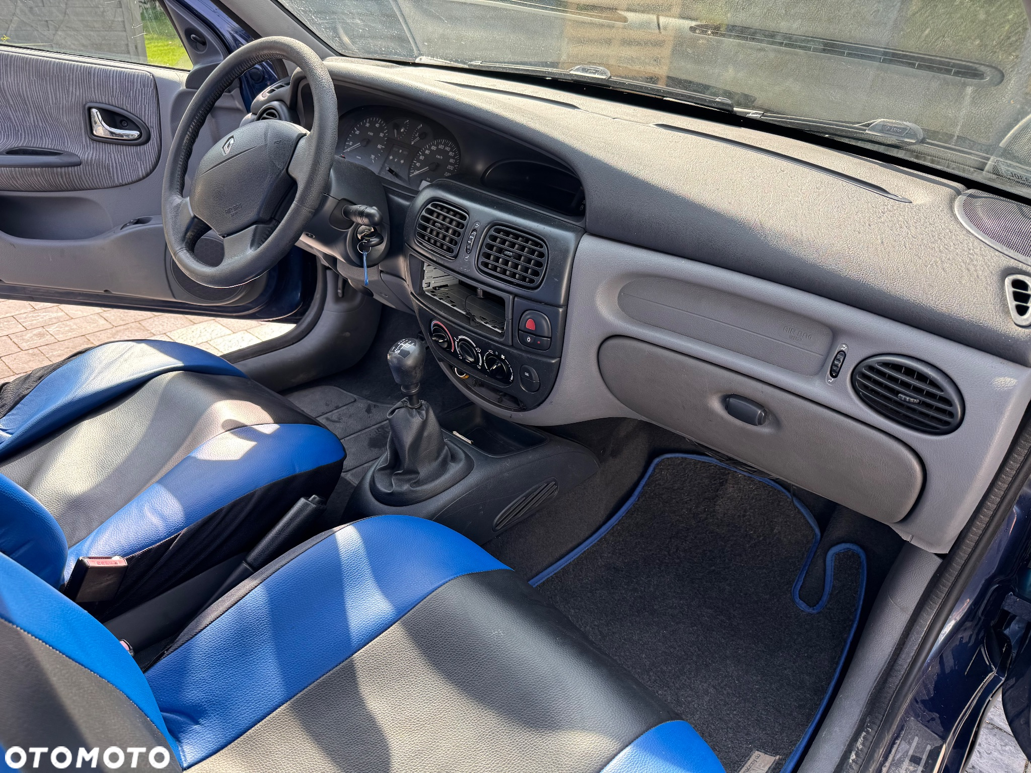Renault Megane 1.4 RT 16V - 9