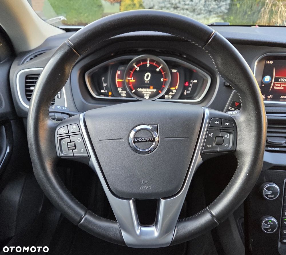 Volvo V40 D3 Geartronic - 28