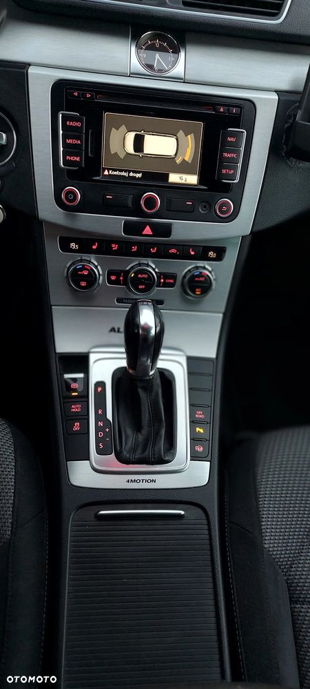 Volkswagen Passat 2.0 TSI Highline DSG - 31