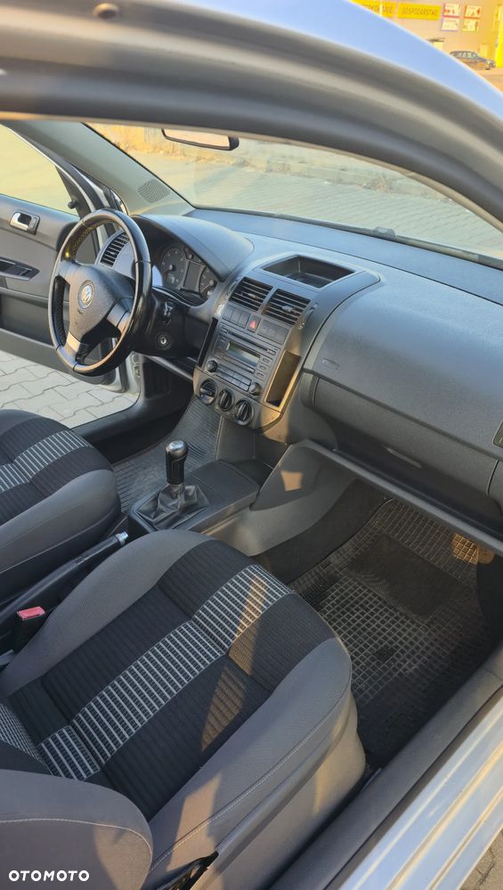 Volkswagen Polo 1.4 TDI Trendline - 14