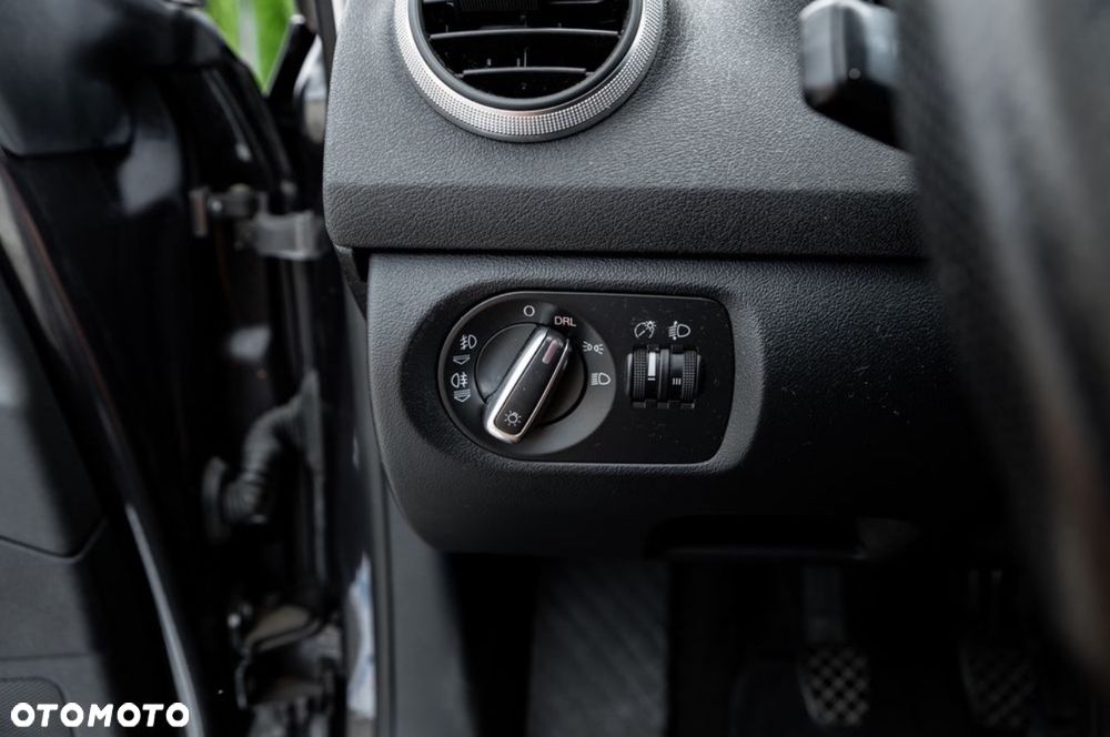 Audi A3 Sportback 2.0 TDI Attraction - 29