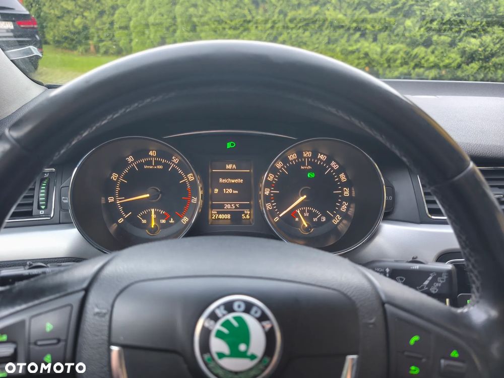 Skoda Superb 1.8 TSI DSG Comfort - 26