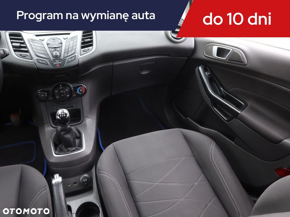 Ford Fiesta - 10