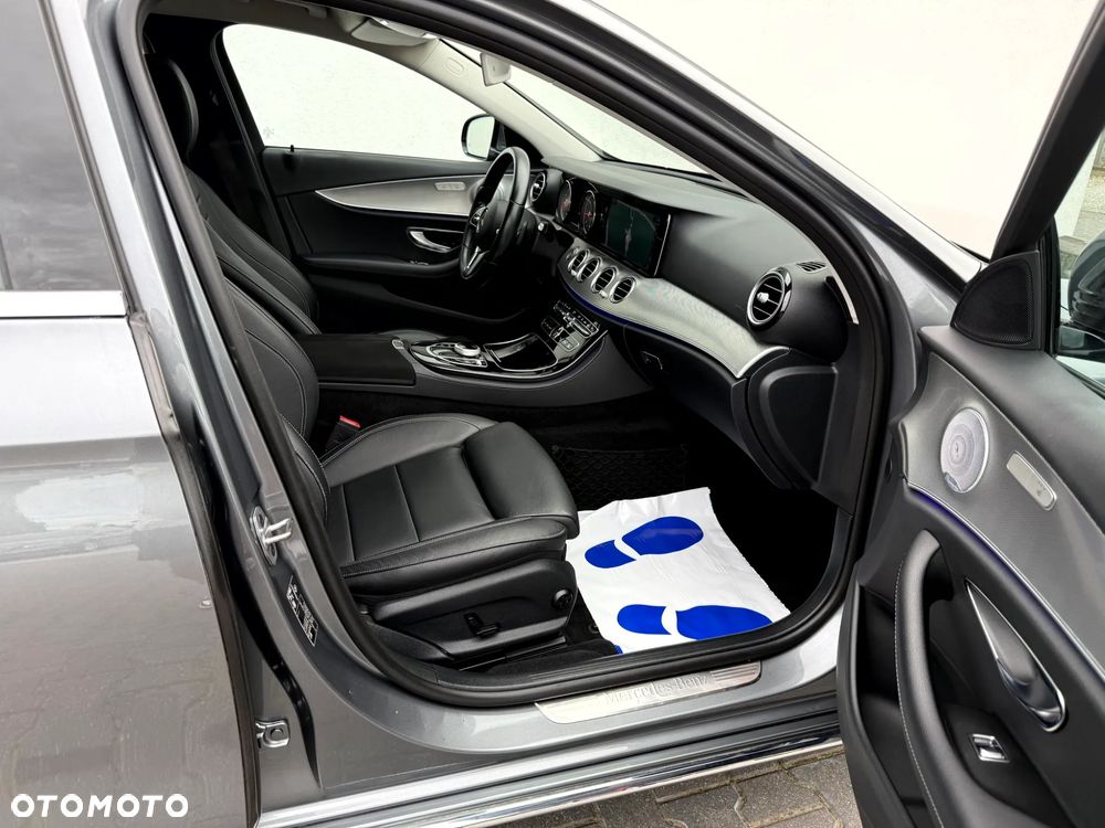 Mercedes-Benz Klasa E 220 d 9G-TRONIC Avantgarde - 21