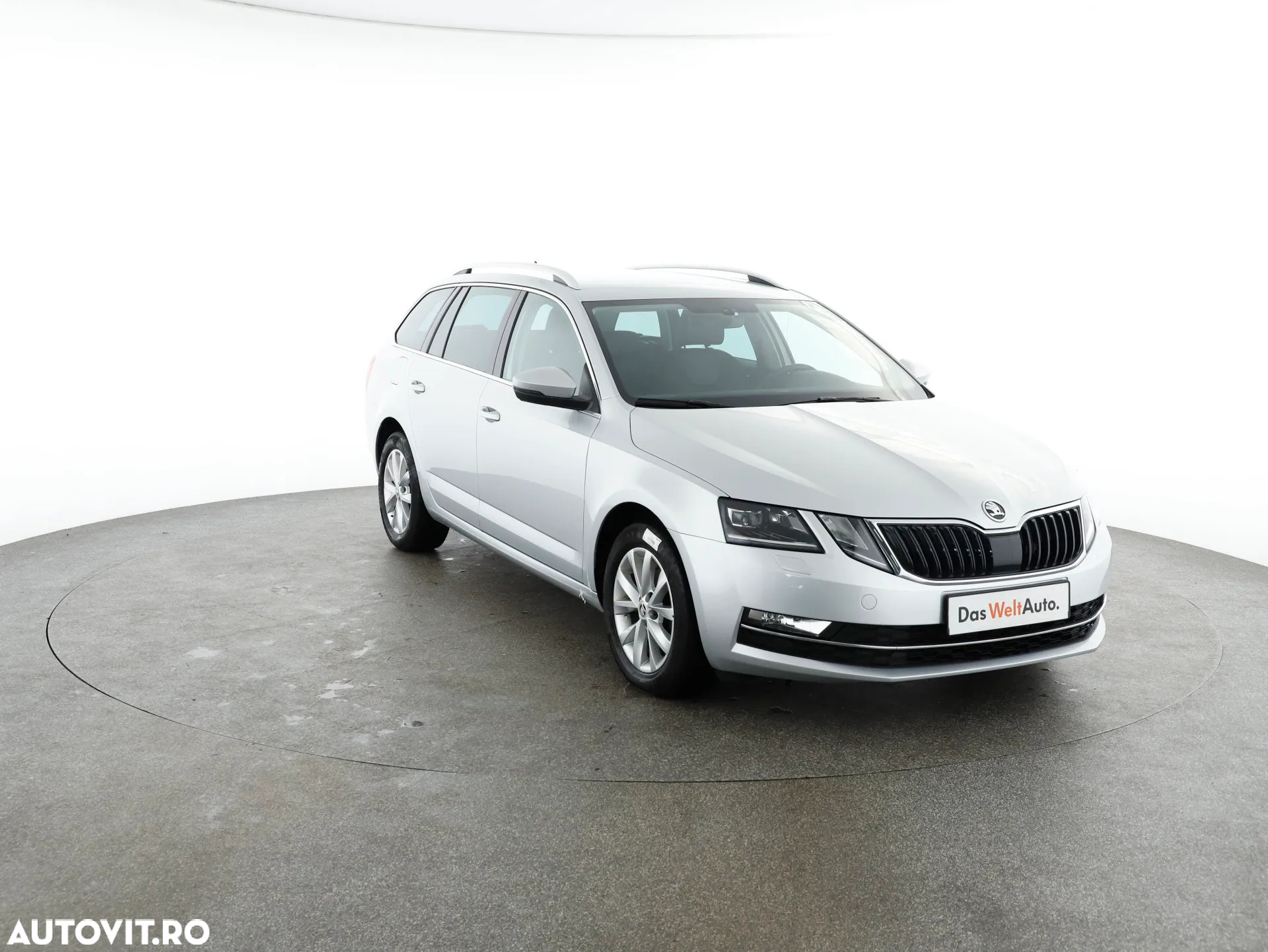 Skoda Octavia 2.0 TDI DSG Style - 3