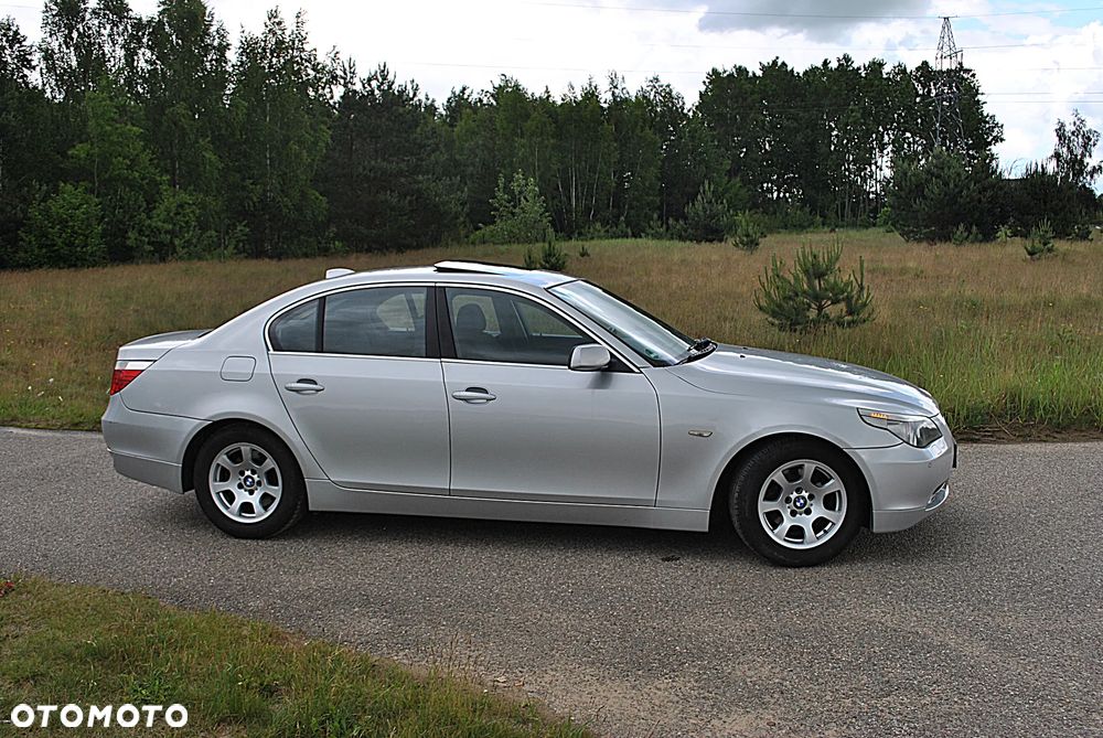 BMW Seria 5 520i - 4