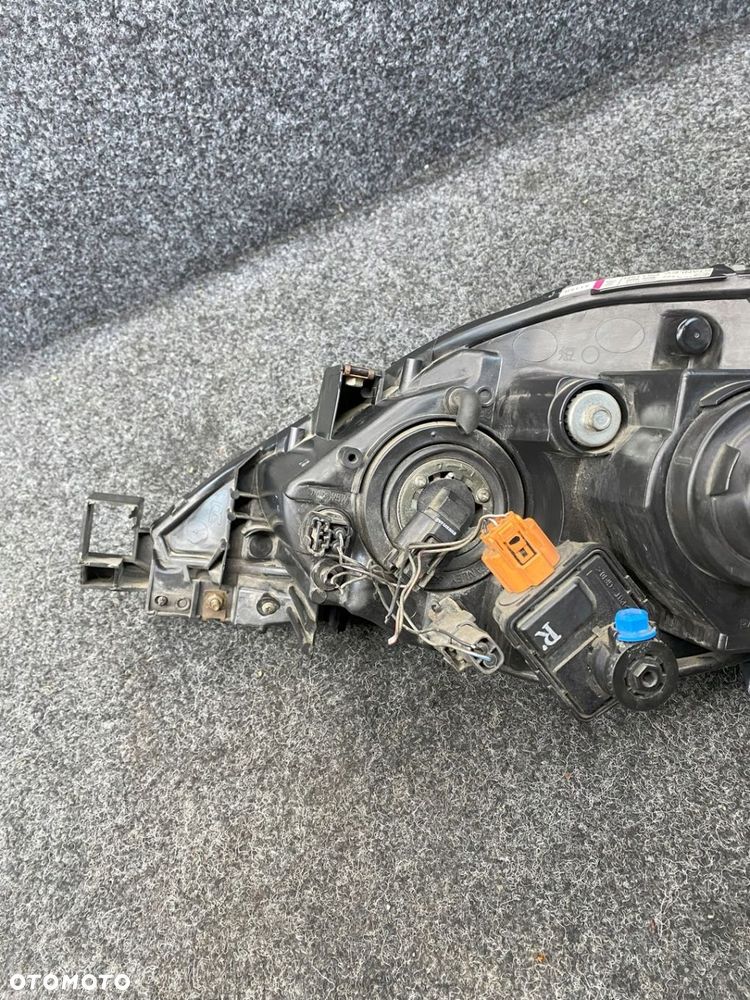 mazda 5 lampa prawa przednia p5115r - 9