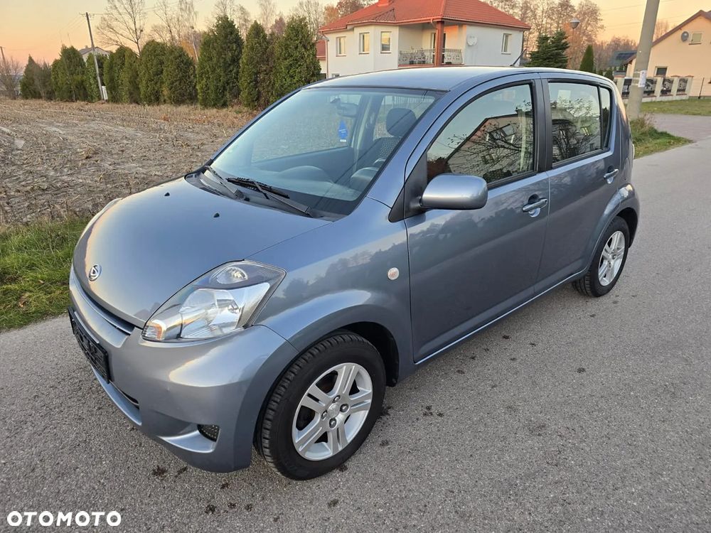 Daihatsu Sirion 1.3 - 8