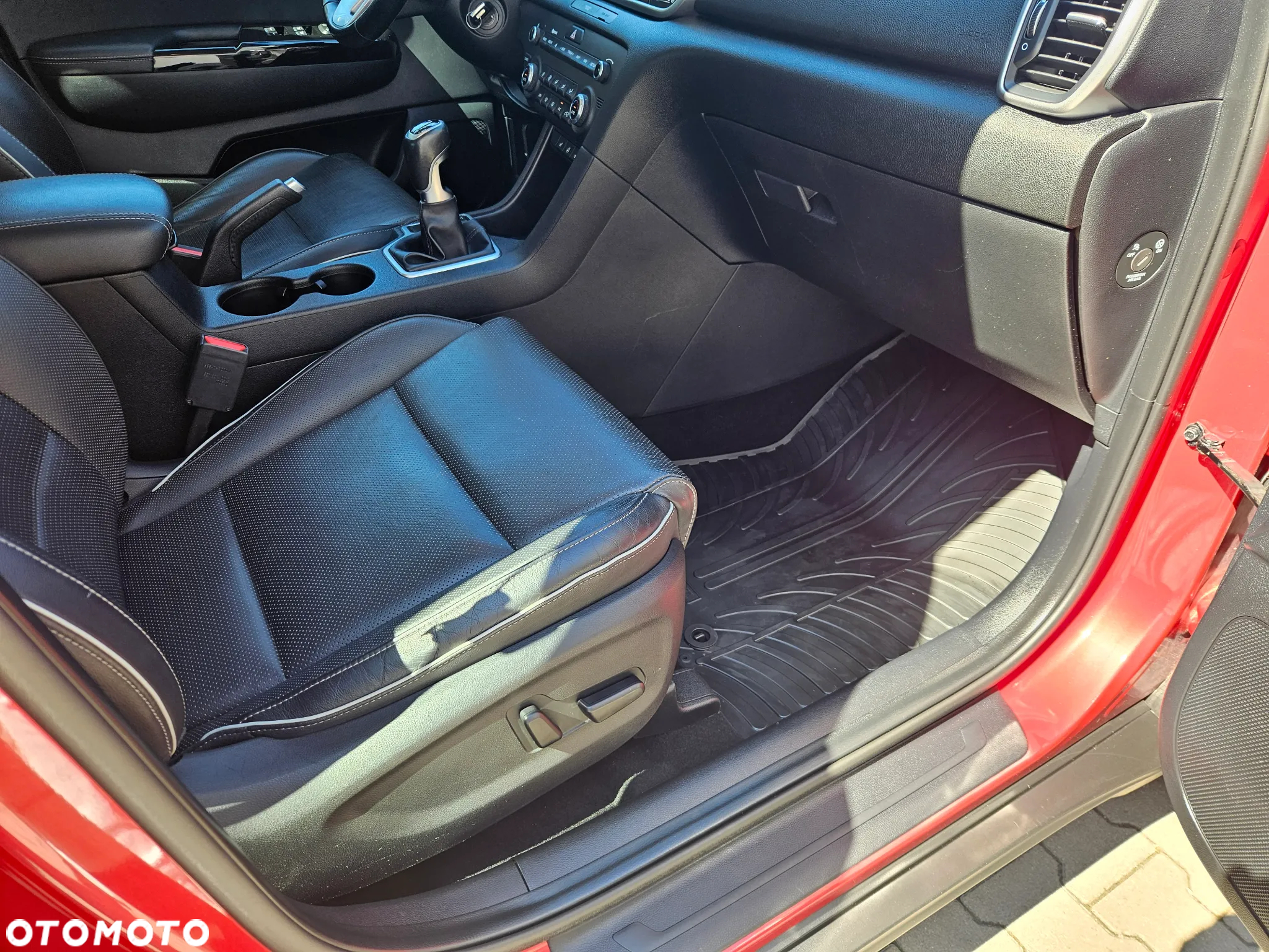 Kia Sportage 1.6 CRDI AWD GT LINE - 30