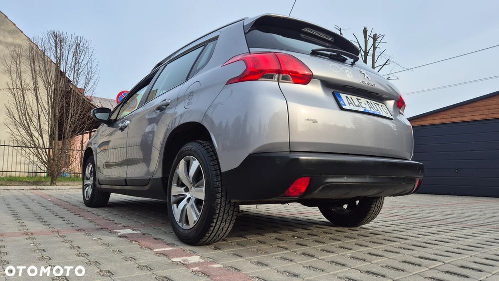 Peugeot 2008 PureTech 82 Access - 38