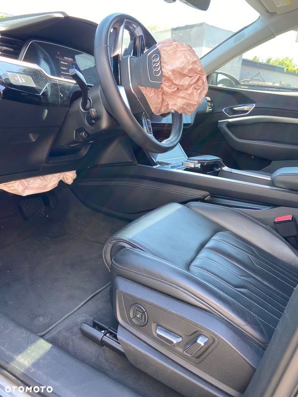Audi e-tron 55 Quattro Advanced - 12