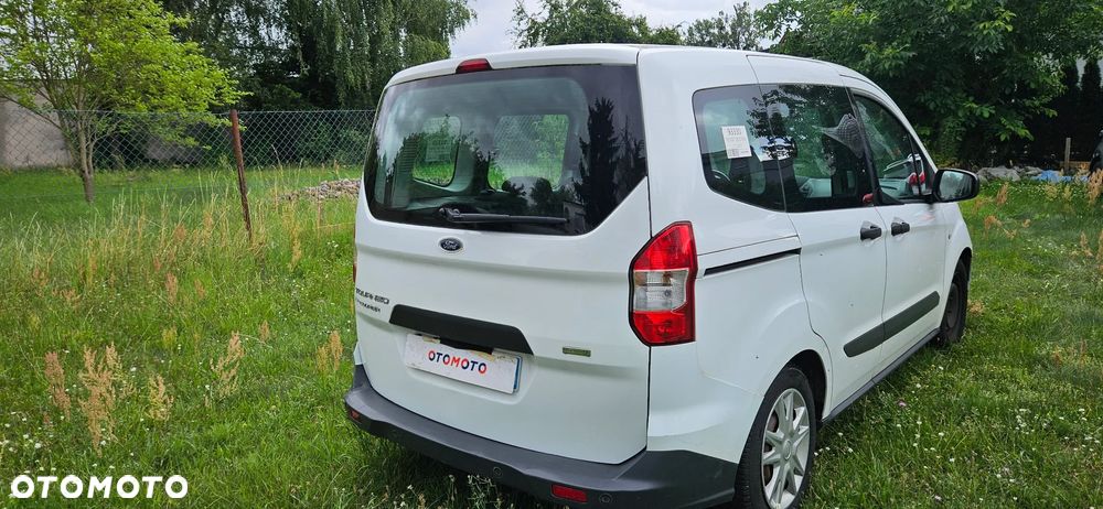 Ford Courier - 6