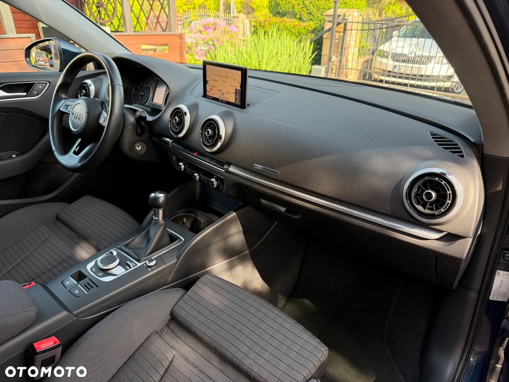 Audi A3 Limousine 1.5 TFSI cylinder on demand sport - 13
