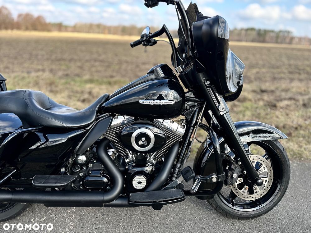 Harley-Davidson Touring Street Glide - 3