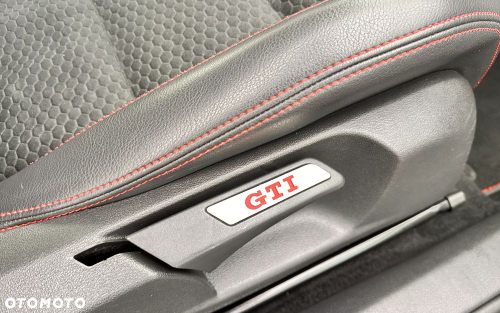 Volkswagen Golf 2.0 GTI Edition 35 - 16